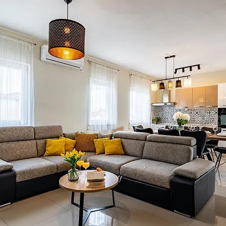 Rozarija Tatil Evi Trogir