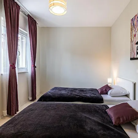 Rozarija Tatil Evi